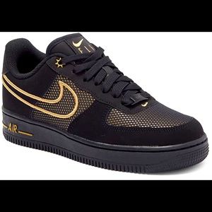 Very unique Nike Air Force 1 legendary edition Don’t just be a lady, be a legend